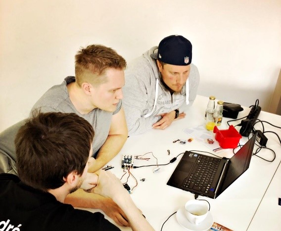Erprobung von IoT-Lösungen in einem Hackathon