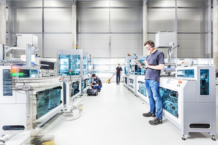 Assistenzsysteme in der Produktionstechnik