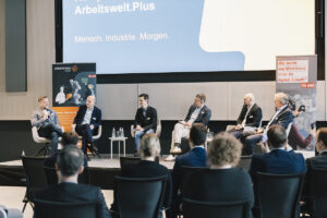 Podiumsdiskussion beim „Fachgespräch KI und Mensch – Lösungen für die Arbeitswelt von morgen“
