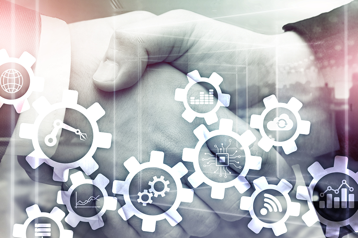 Im Hintergrund sieht man wie sich zwei Hände schütteln. Im Vordergrund sind Zahnräder mit Icons wie Roboterarm, Globus, Cloud, Datennetz, Diagramm abgebildet als Symbol für Wertschöpfungsnetzwerke.