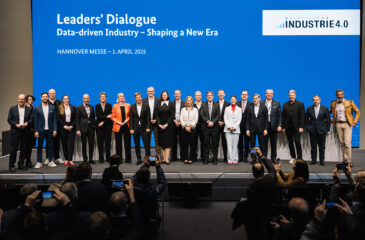 Austausch zur Zukunft der Wertschöpfung durch Industrie 4.0: Die zahlreichen Besucherinnen und Besucher sowie die hochrangig besetzten Expertendiskussionen zeigten den hohen Stellenwert der Veranstaltung © Plattform Industrie 4.0, 2025